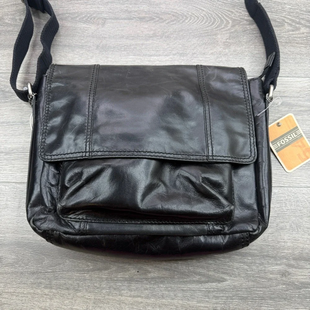 Fossil Grant Commuter Messenger Bag MBG1243001 Black Leather Shoulder Crossbody
